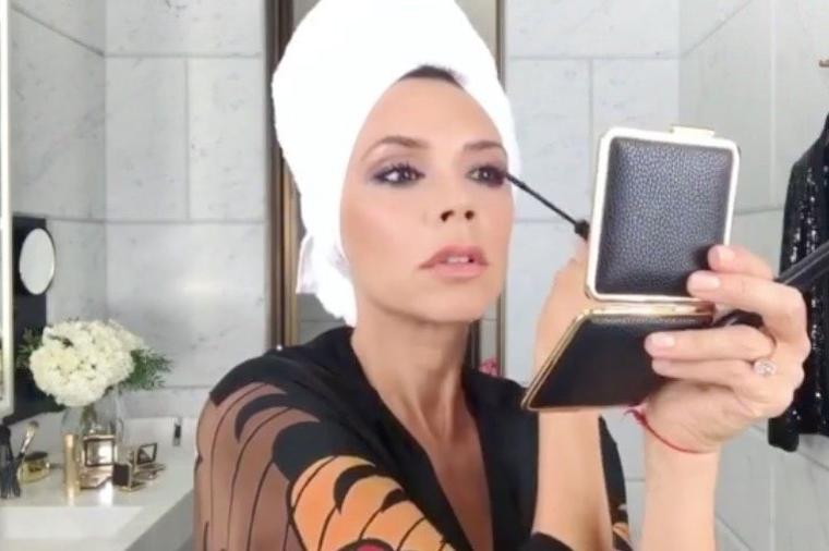 Viktorija Bekam tutorijal: Kako se korak po korak šminka omiljena modna ikona? (VIDEO)
