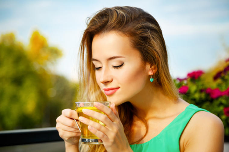 Čaj od samo dva sastojka pobeđuje alergiju: Rešite se tegoba na prirodan način!  (RECEPT)