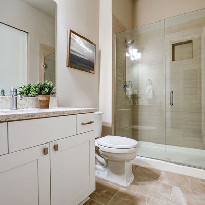 7 saveta za uređenje malog kupatila: Vizuelno povećanje uz ove jednostavne trikove!