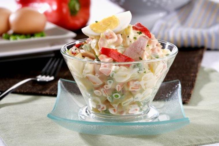 Jednostavna, brza, preukusna: Franscuska salata, idealna za prazničnu trpezu! (RECEPT)