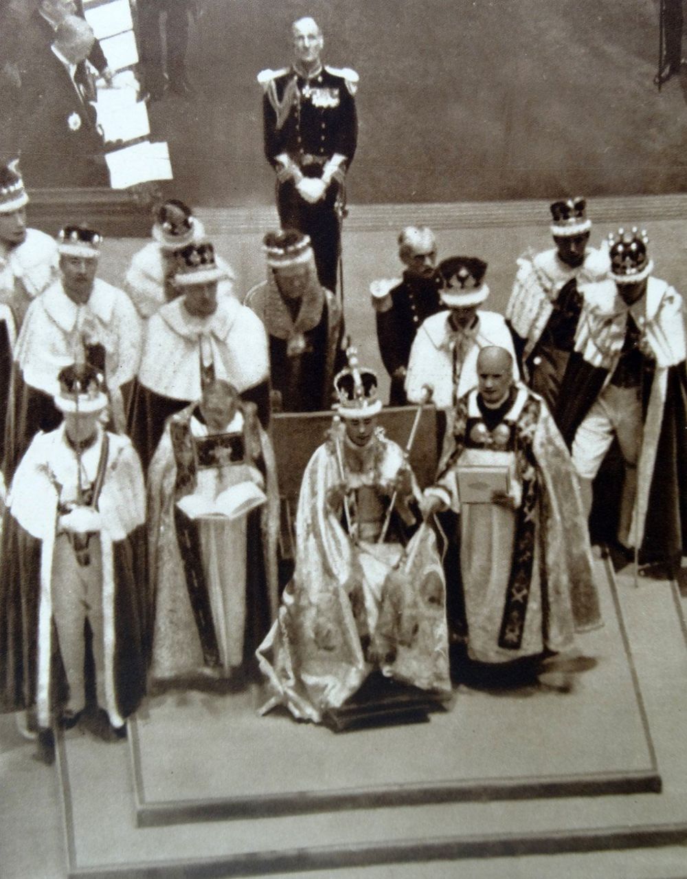 Kralj Džordž VI, Kralj Džrodž, Krunisanje kralja Džordža