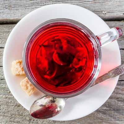 Čaj od hibiskusa neverovatno utiče na zdravlje: Zaboravićete na ovih 9 bolesti!