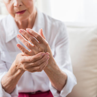 Psorijazni artritis: Bolest imunog sistema koju možete da držite pod kontrolom!