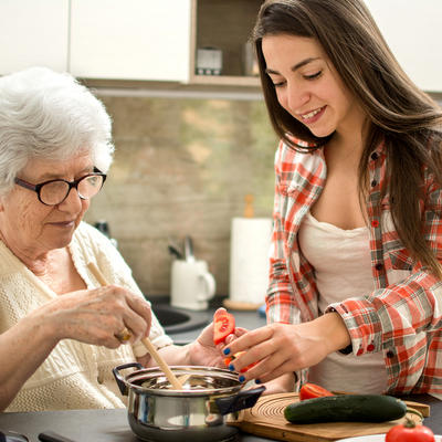20 zlatnih kuhinjskih trikova: Dragocene cake koje smo naučile od mama i baka!