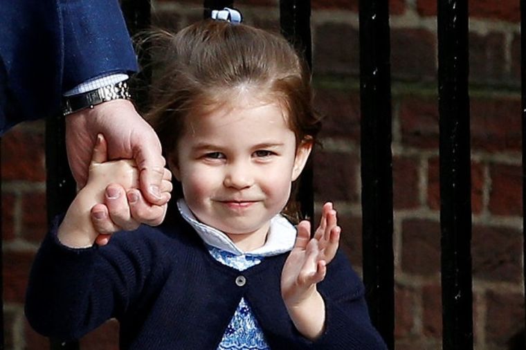 Najmlađa modna ikona na svetu: Princeza Šarlot već krenula maminim stopama! (FOTO)