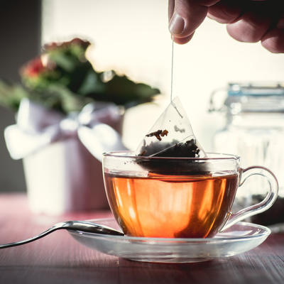 Čaj od 3 sastojka napraviće čudo za vaš organizam: Napitak koji skida kilograme kao lud! (RECEPT)