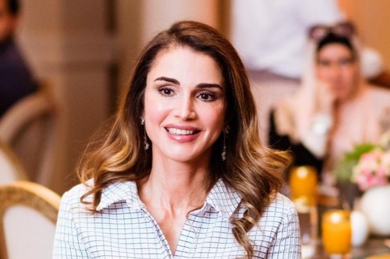 Kraljica Ranija zablistala u najpoželjnijoj haljini sezone: Proslava Ramazana u Jordanu! (FOTO)