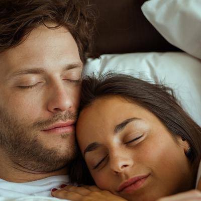 Navike srećnih parova pre odlaska u krevet: Da li ih vaš partner i vi imate?
