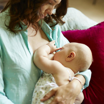 Sve prednosti dojenja za mamu i bebu: Ne odustajte, rešenje za svaki problem postoji!