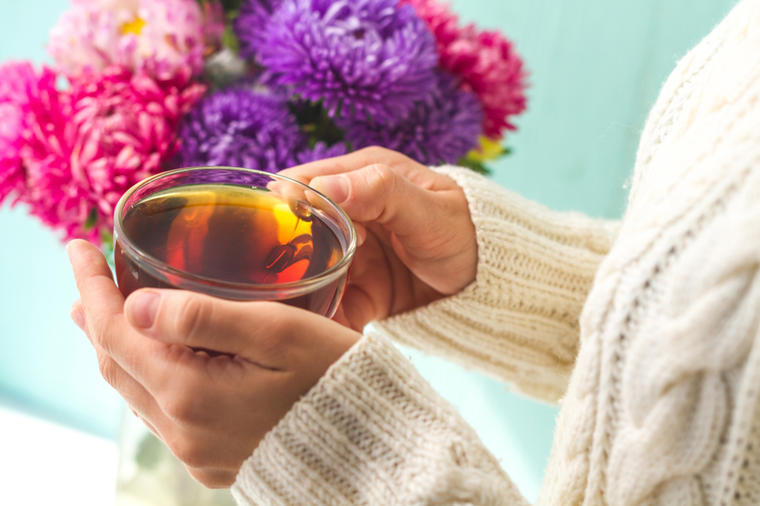 Čaj koji treba piti na jesen što više: Smrt za viruse, prehlade i toksine, normalizuje varenje!