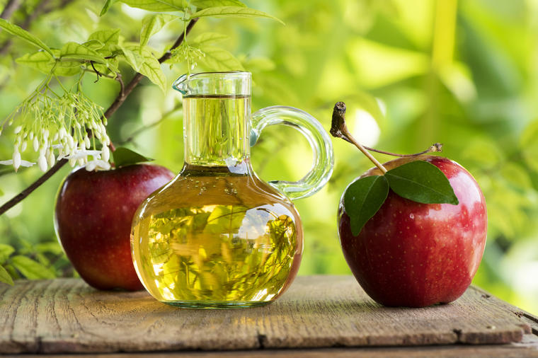 Domaće sirće od ljuski jabuka: Ovaj recept morate da probate!