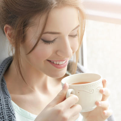 Još uvek nije gotova sezona gripa i prehlada: Uz ova 3 domaća čaja recite zbogom upornom kašlju!
