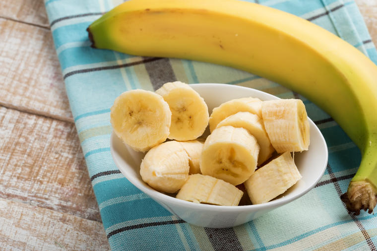 GULJENJE VOĆA I POVRĆA NIJE DOVOLJNO: Zašto MORAMO da operemo bananu, lubenicu ili avokado pre jela?