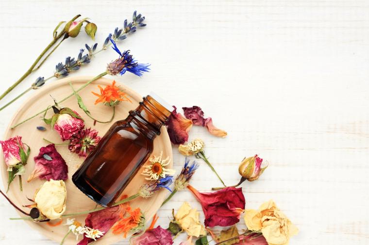 Aromaterapija: Drevna umetnost lečenja eteričnim uljima je spas za telo, duh i misli!