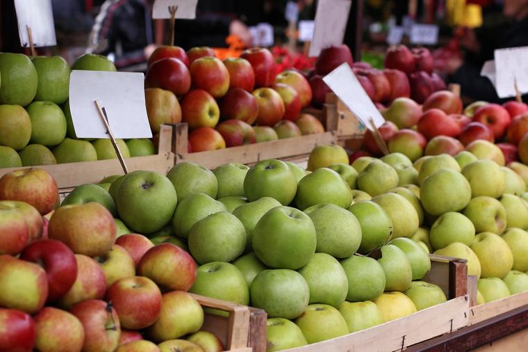 Kako da prepoznate stare i loše jabuke: Izgled ume da prevari!
