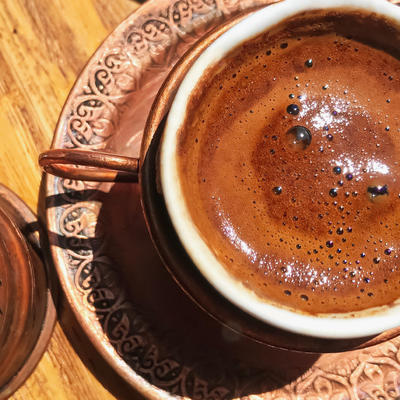 Konačno otkriveno: Evo zašto kafa utiče na san kod nekih ljudi, dok drugima nimalo ne smeta!