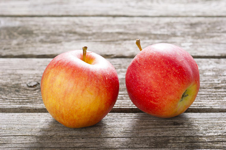 MIT ILI ISTINA: Da li je tačno da jabuke treba jesti svaki dan?