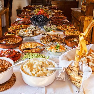 NAJUKUSNIJI SREDNJOVEKOVNI SPECIJALITETI: Ova hrana se jela na dvoru cara Dušana! (RECEPTI)