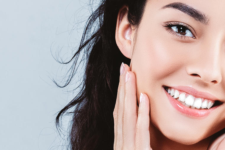 Pružite svojoj koži tretman kao u kozmetičkom salonu: Aparat za čišćenje lica i masažu sada za samo 1.499 rsd!