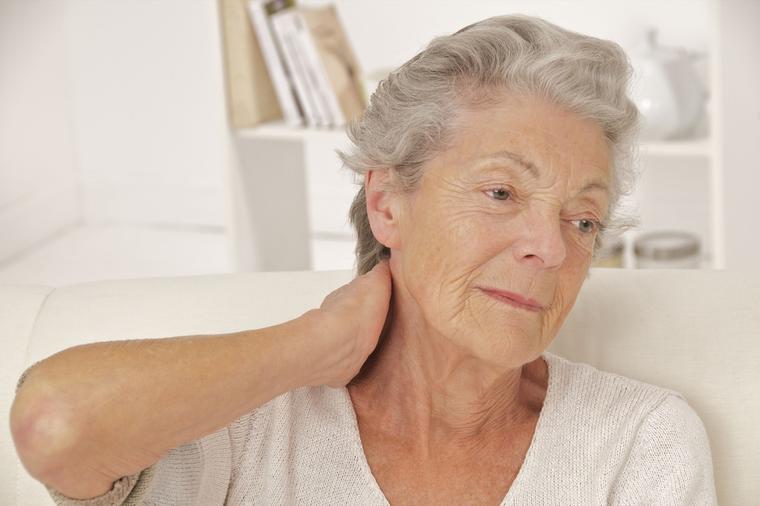 Zašto je bol u vratu opasan: Na ovo morate da obratite posebnu pažnju! (VIDEO)