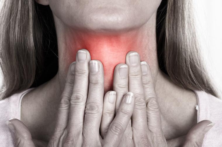 Obratite dobro pažnju jer vreme vam je najveći neprijatelj: Ovo su simptomi karcinoma tiroidne žlezde!