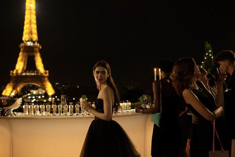 Uskoro nova serija od autora Seks i grada: Amerikanka u Parizu! (FOTO)
