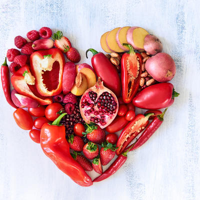 Najmoćniji čistači krvnih sudova: 15 namirnica koje će vas sačuvati od srčanog i moždanog udara!(RECEPTI)