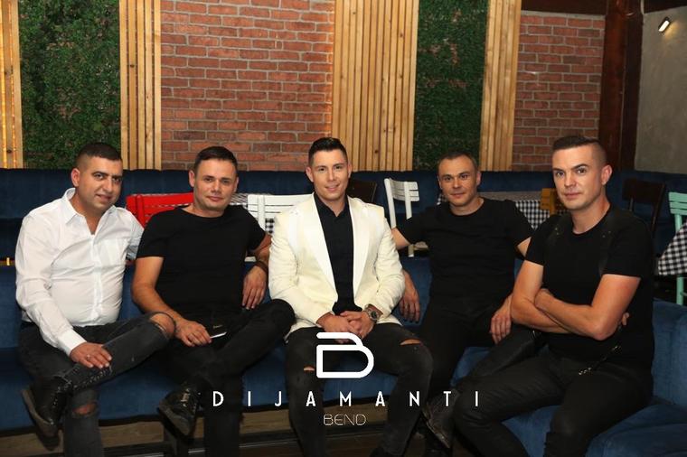 Premijerno nova pesma Dijamanti benda: Po prvi put u spotu novinarka i paparaco!(FOTO/VIDEO)