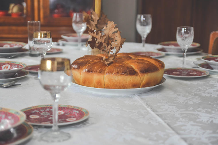 Svečana božićna trpeza: Za najveći praznik spremaju se najlepša jela! (RECEPTI)
