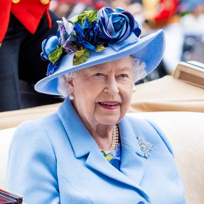 Najneobičnije kraljevsko pravilo: Kraljica Elizabeta II nikome u porodici ne dozvoljava ovo!