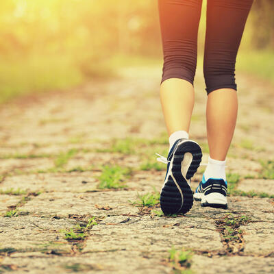 HODANJE - NAJKORISNIJA VEŽBA ZA MRŠAVLJENJE: 6 razloga da svaki dan pešačite 30 minuta!
