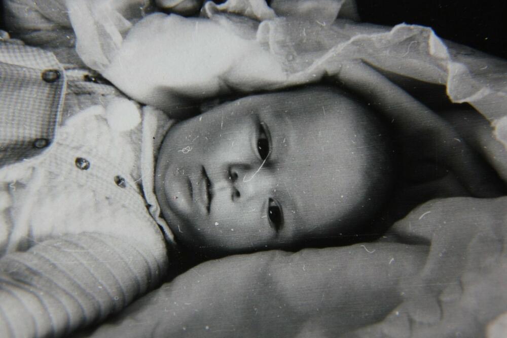 Beba, Stara fotografija bebe
