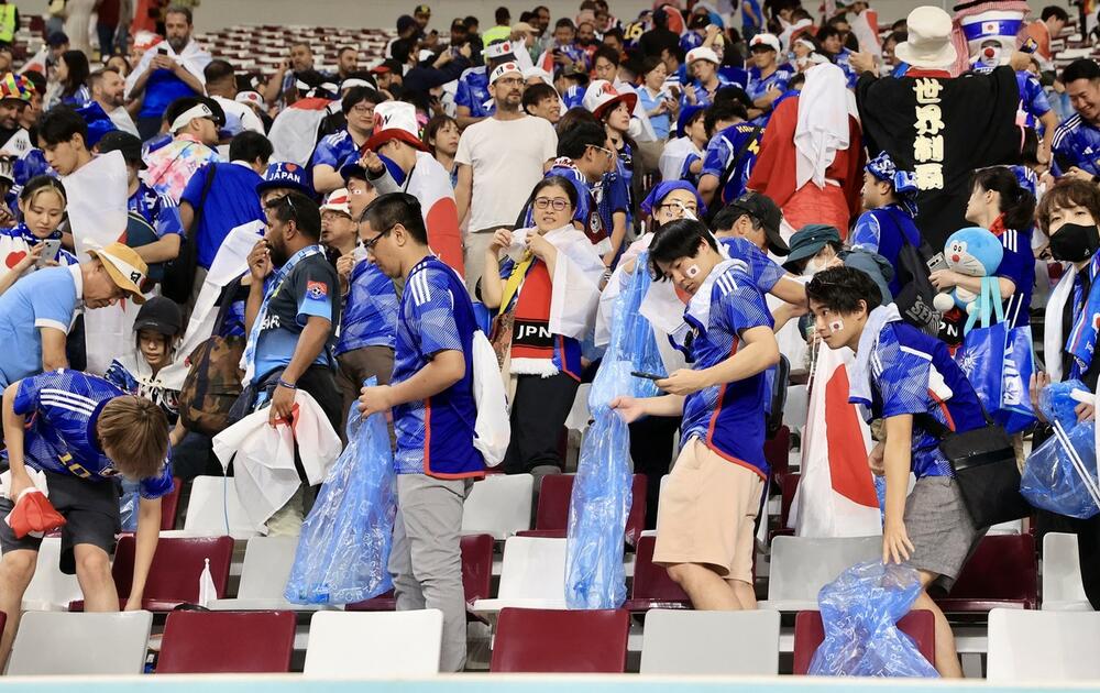 Navijači Japana očistili su stadion posle svake utakmice  