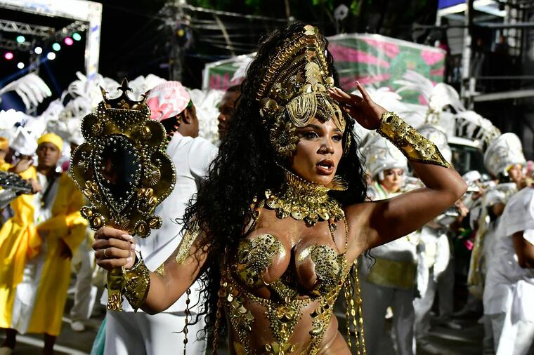 JEZIVE SUDBINE BRUTALNO ZGODNIH PLESAČICA: Zbog karnevalskog plesa zovu ih PROSTITUTKAMA, a iza OSMEHA SE KRIJE PAKAO