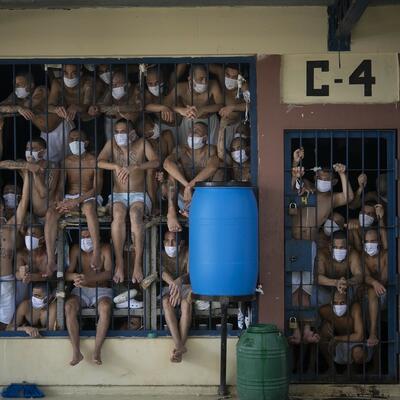 "ŽIVI NEĆETE IZAĆI ODAVDE": Jezivi zatvor u EL SALVADORU je najsurovije mesto na planeti - STRAH I TREPET ZA KRIMINALCE