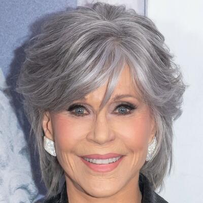 ŠOKONTAN POTEZ DIVE: Džejn Fonda pogodila u glavu dobitnicu Zlatne Palme, snimak postao hit na Internetu