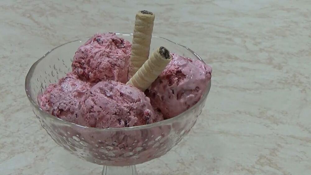 Sladoled ukrasite po svojoj želji  