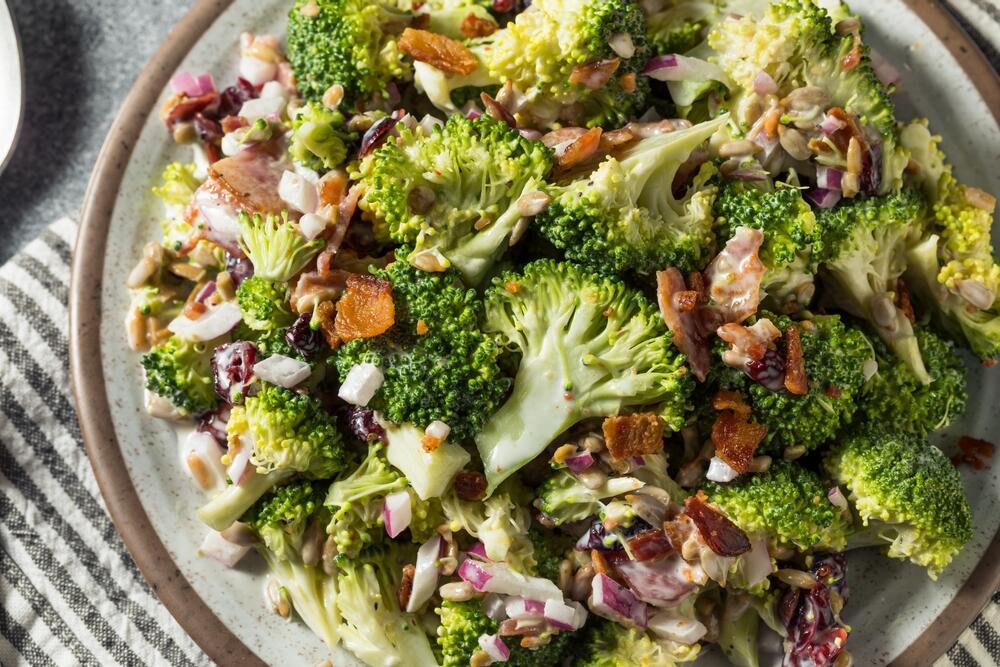 Brokoli, Salata od brokolija