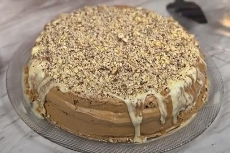 NAJLEPŠA SLAVSKA TORTA SVIH VREMENA: Minjon torta je puna oraha i čokolade. Idealan spoj mekih korica i kremastog fila