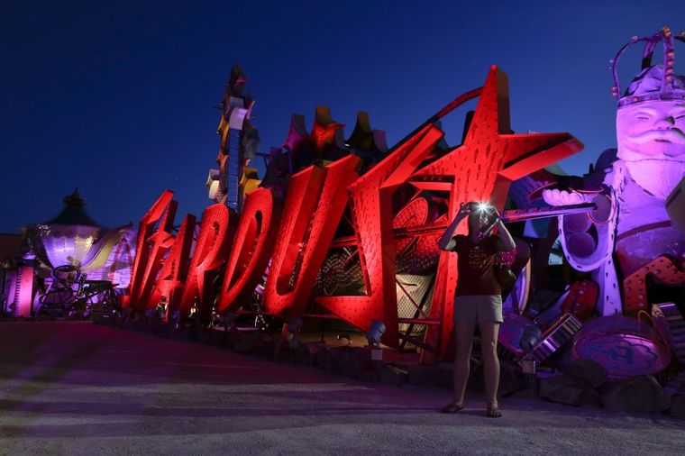 U Las Vegasu otvoren muzej neonskih reklama