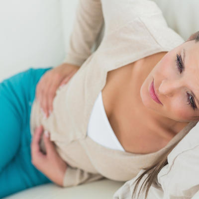 Bolovi u donjem delu stomaka: Najčešći uzroci i simptomi!