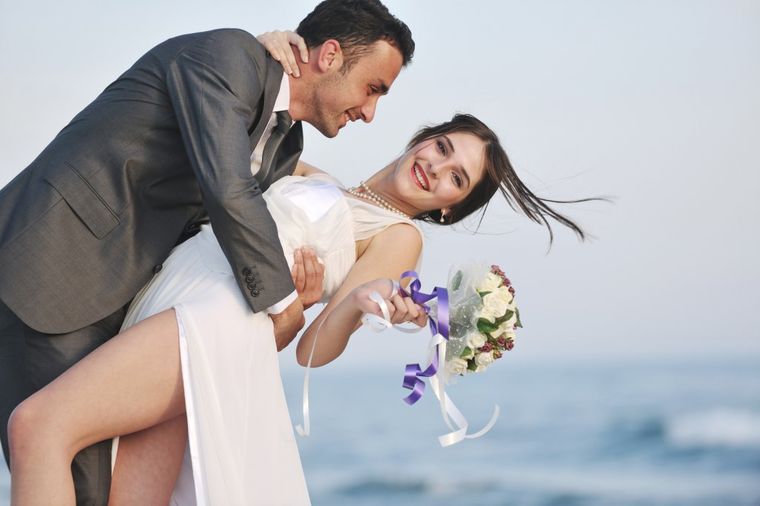 Muškarci, ženite se: Oni koji su u braku imaju zdravije kosti