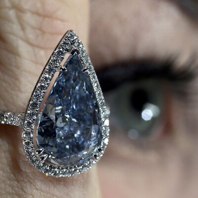 Redak plavi dijamant na aukciji