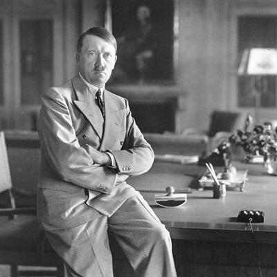 Izgleda da Hitler nije uradio baš ništa dobro: Ozloglašeni nacistički vođa bio je idejni tvorac - starleta! (VIDEO)