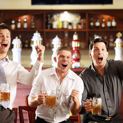 Pijan kao letva na svetskim jezicima: Izlečen, sočna jetra, nestao u alkoholu!