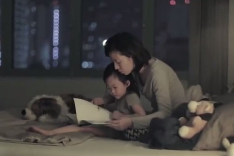 Film koji je raznežio svet: Pristala je na osudu okoline zbog ljubavi prema ćerki (VIDEO)