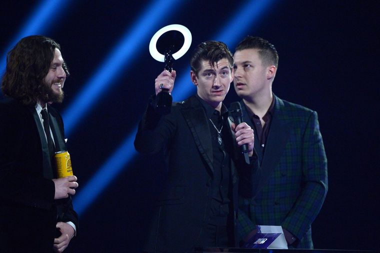 Dejvid Bouvi i Arctic Monkeys: Zvezde dodele Brit nagrada (FOTO)