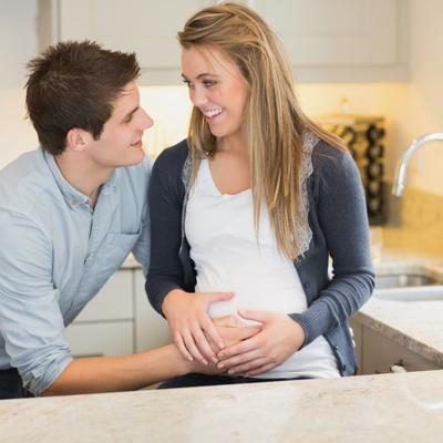 Dobra vest za žene koje odlažu trudnoću: Naučnici veruju da kasnije rađanje produžava život