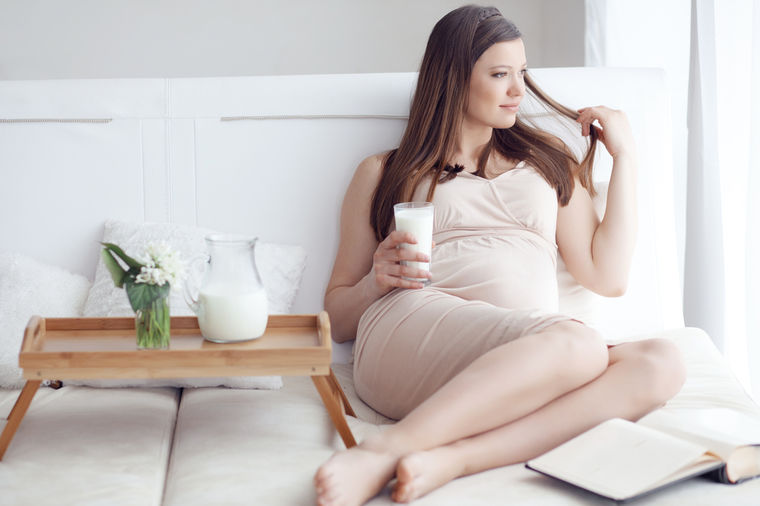 Folna kiselina je ključ zdravlja trudnice i bebe: Smanjen unos uzrokuje nepravilan razvoj fetusa
