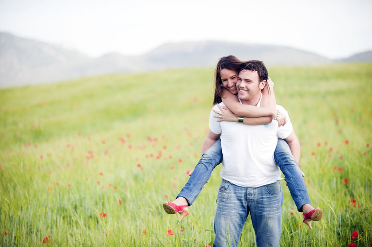 3 načina da izbegete monotoniju u braku: Iskrenost, rituali i magija poljupca su ključ uspeha